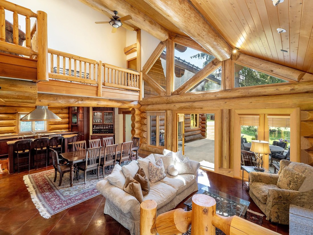 House in Whistler, British Columbia, Canada 2 - 17995568