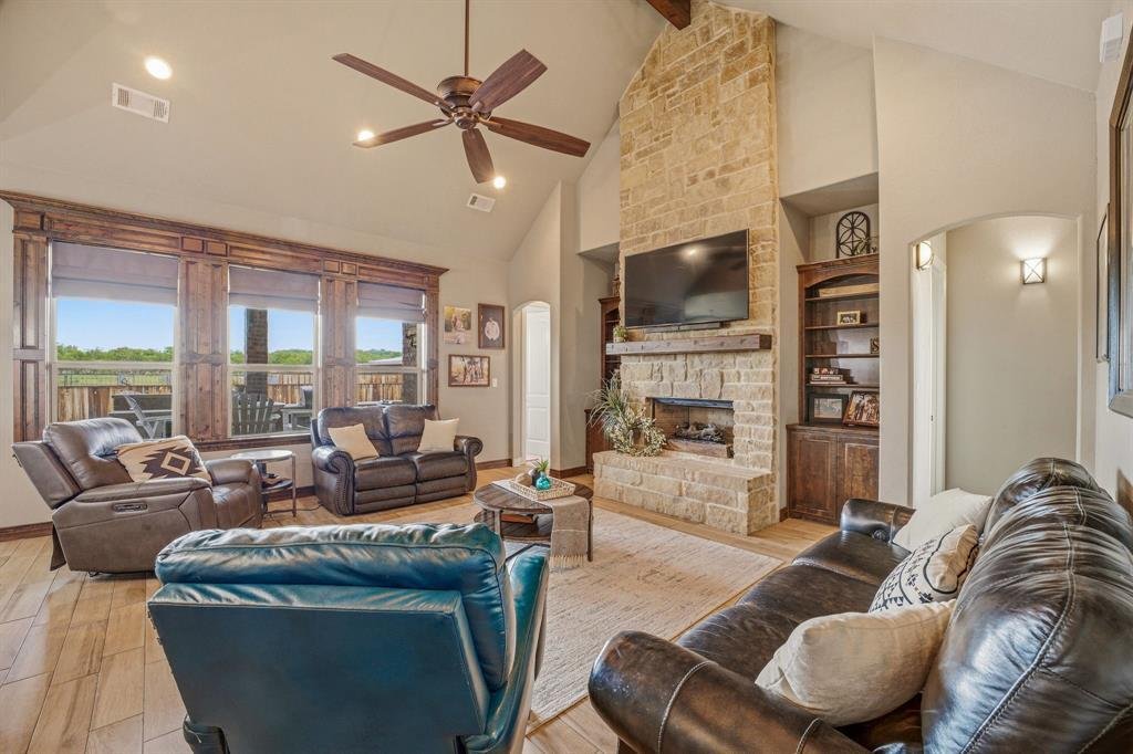 House in Mineral Wells, Texas, United States 3 - 17988769