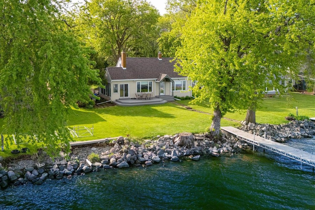 House in Neenah, Wisconsin, United States 1 - 17988195