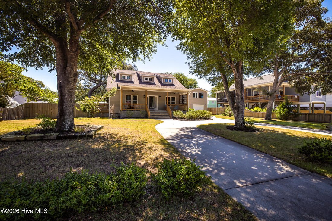 House in Oak Island, North Carolina, United States 2 - 17988638