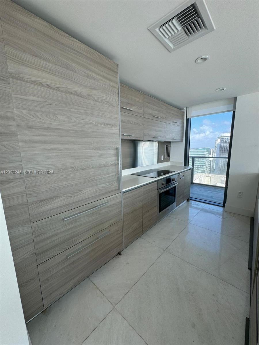 Condo in Miami, Florida, United States 5 - 17987980