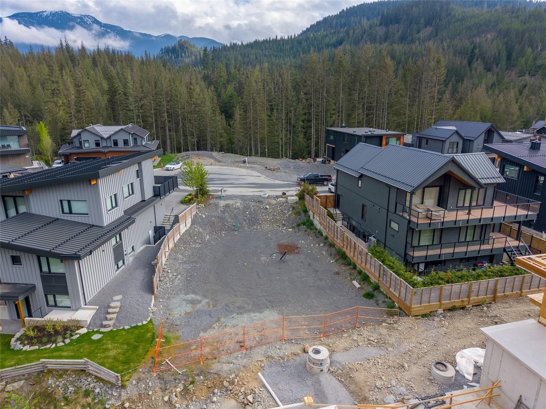 House in Whistler, British Columbia, Canada 4 - 17990314