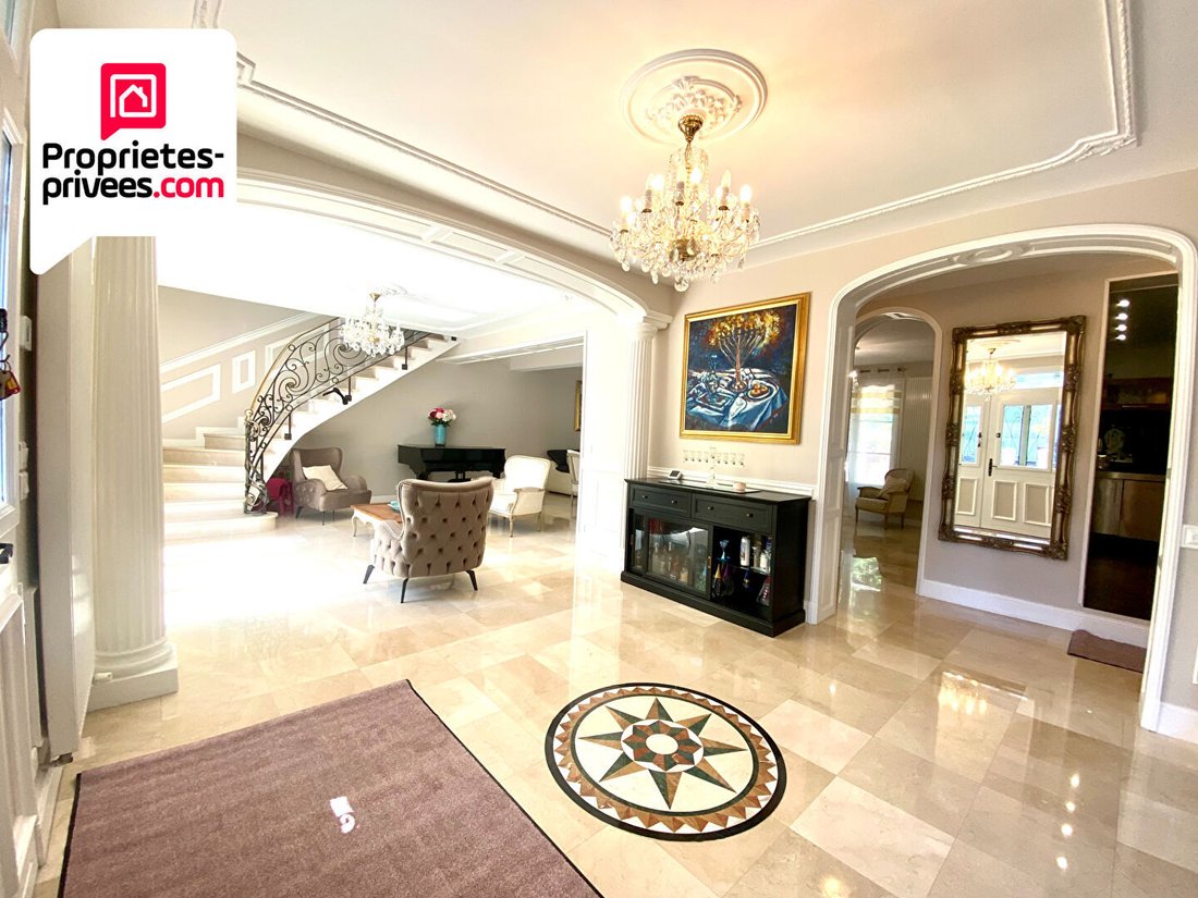 Villa in Haut Montmorency Est, Montmorency, France 2 - 17986678