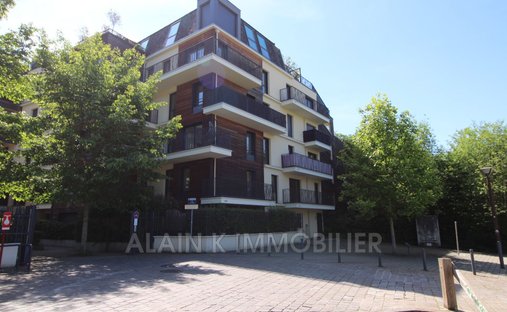 Apartment in Pavé des Gardes, Chaville, France 1