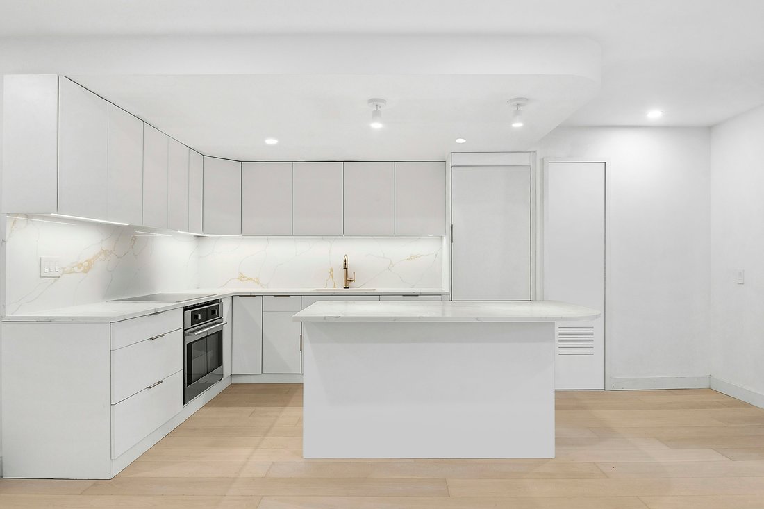 Condo in New York, New York, United States 4 - 17989101