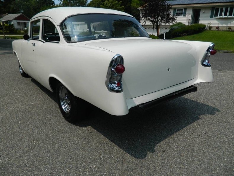 Coupe in Glendale, United States 5 - 17990978