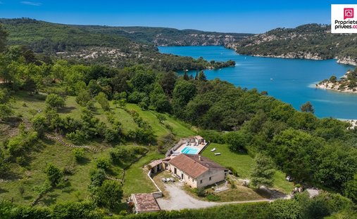Villa in Esparron-de-Verdon, Provence-Alpes-Côte d'Azur, France 1