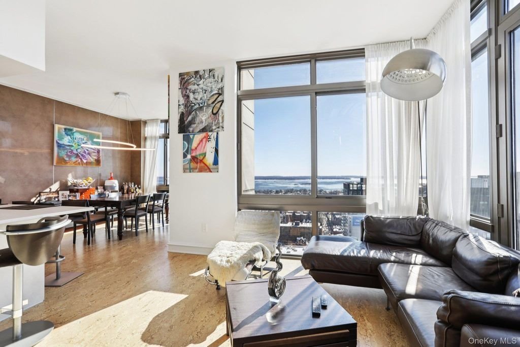 House in New Rochelle, New York, United States 5 - 17998892