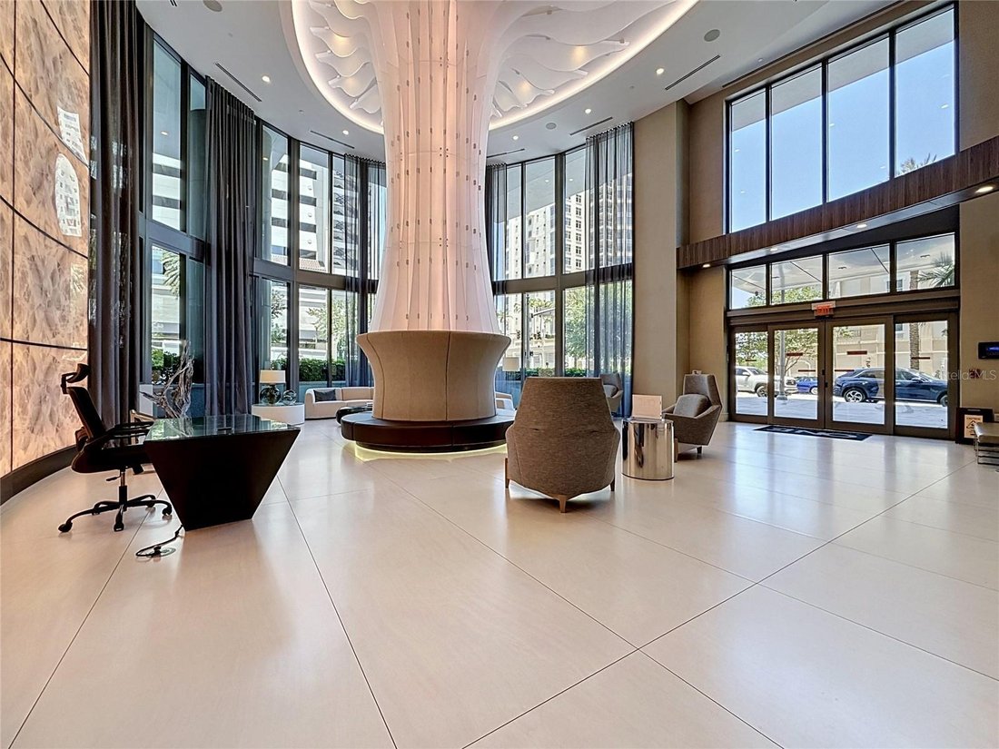 Condo in St. Petersburg, Florida, United States 2 - 17996029