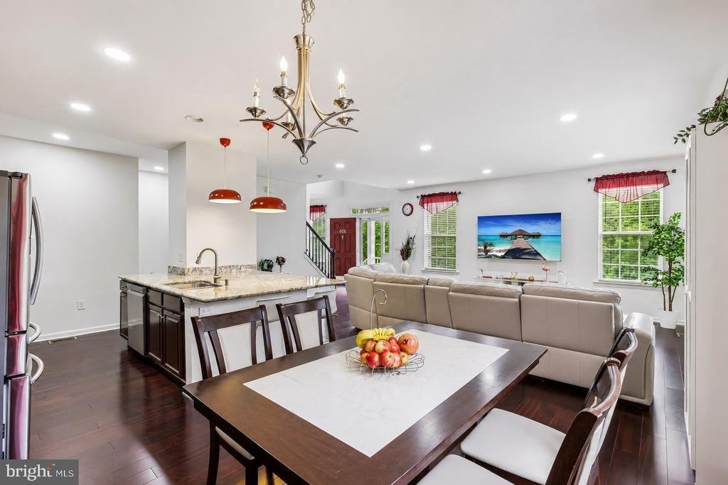 Townhouse in South Brunswick Township, New Jersey, United States 4 - 17992205