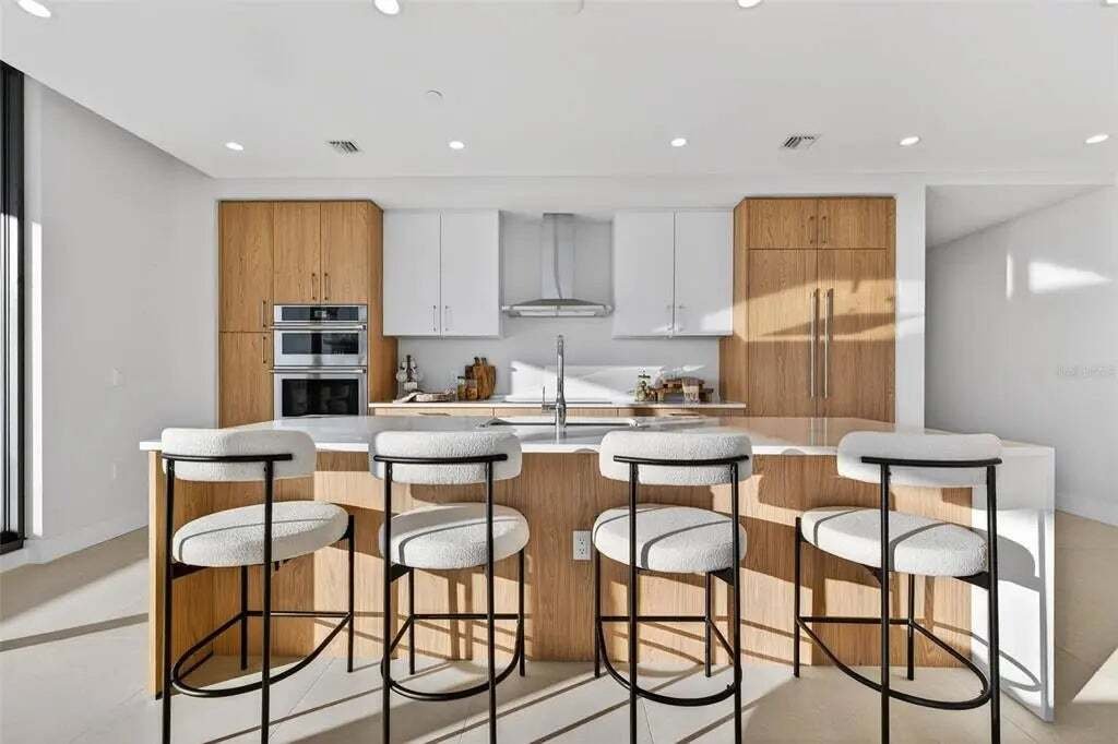 House in St. Petersburg, Florida, United States 4 - 17998695