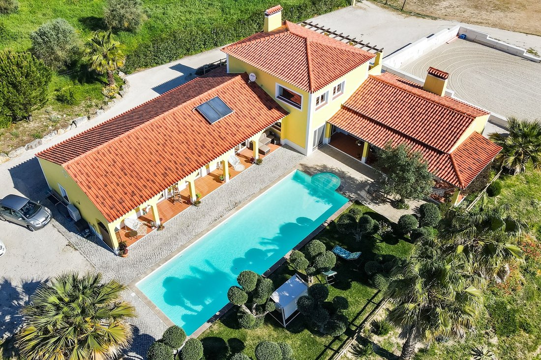 Villa in Romeira e Varzea, Santarem District, Portugal 1 - 17780495