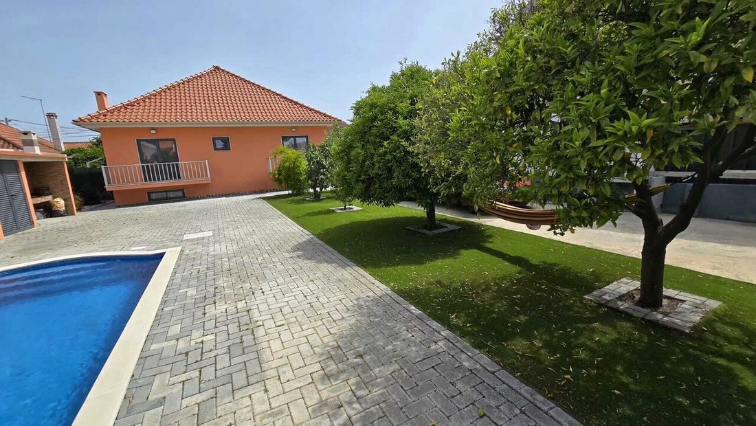 House in Quinta do Conde, Setubal, Portugal 1 - 17991519
