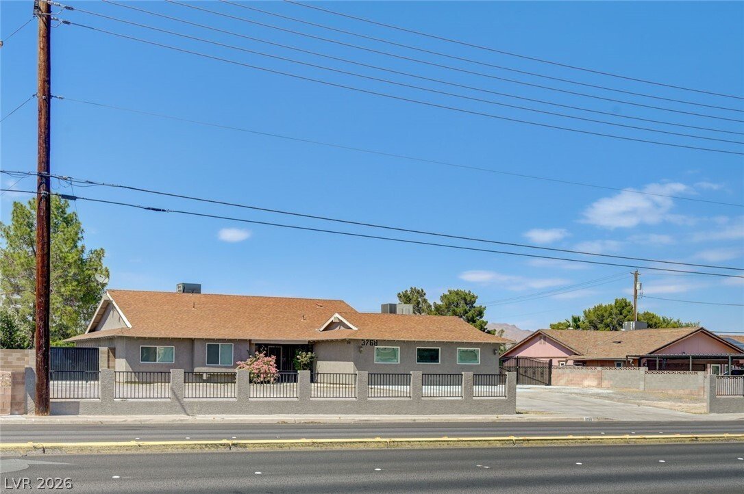 House in Las Vegas, Nevada, United States 2 - 17995971