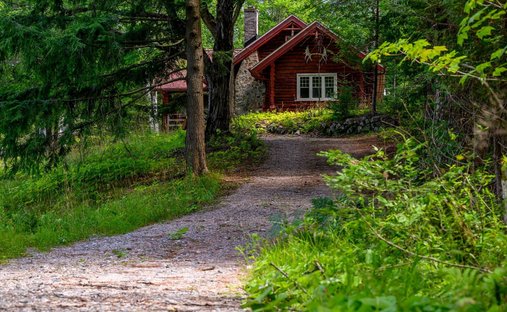 House in Cantley, Quebec, Canada 1