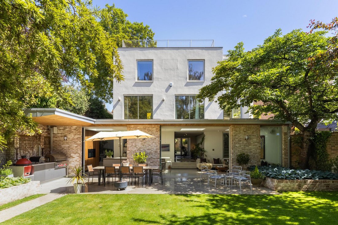 House in Chiswick, Hounslow, England 1 - 17991238