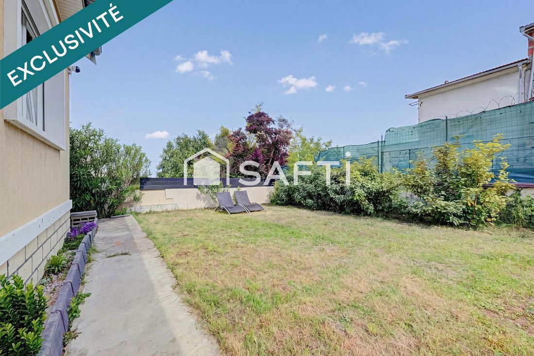 House in Vitry-sur-Seine, Ile-de-France, France 3 - 17992653