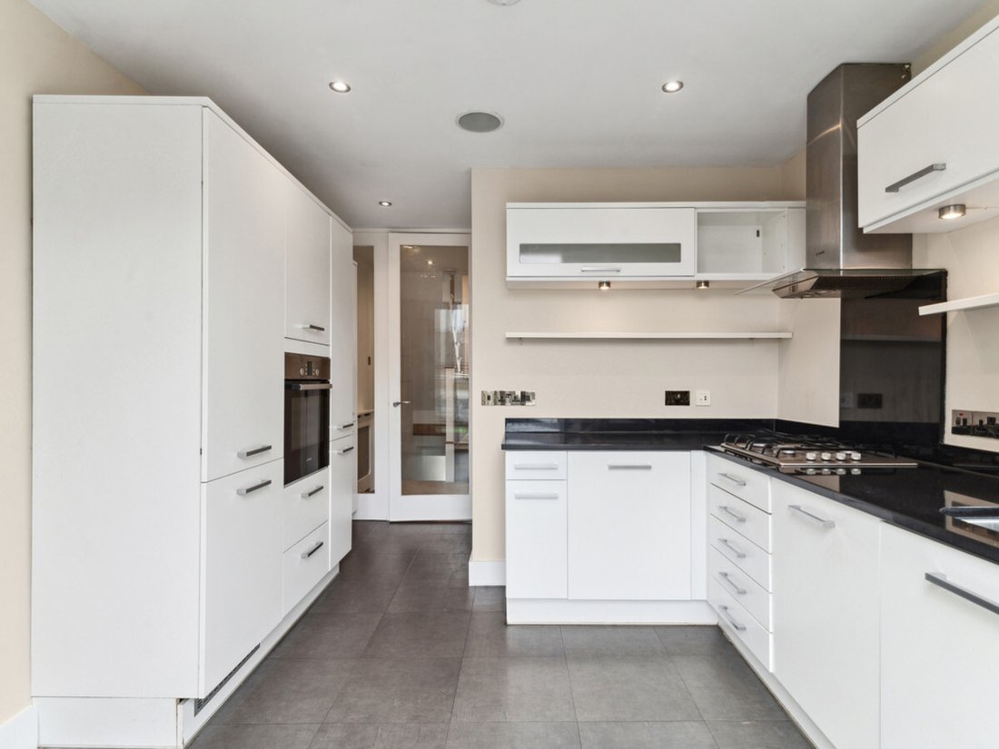 Apartment in Southfields, Wandsworth (Greater London), England 3 - 17995031