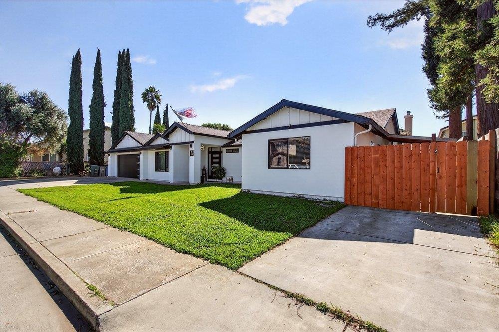 Apartment in Gilroy, California, United States 2 - 17991292