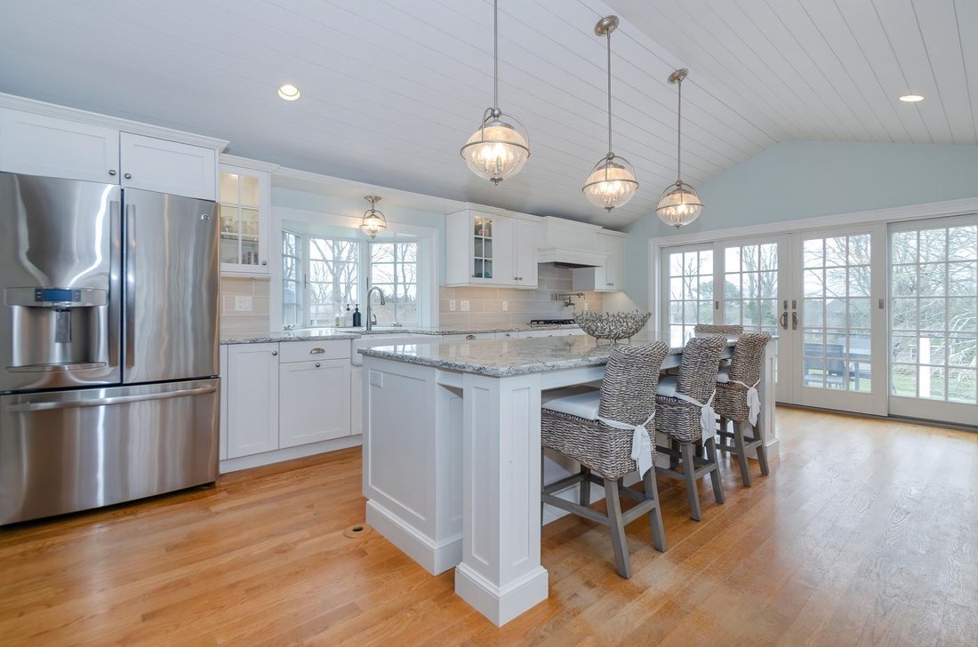 House in Dartmouth, Massachusetts, United States 4 - 17991774