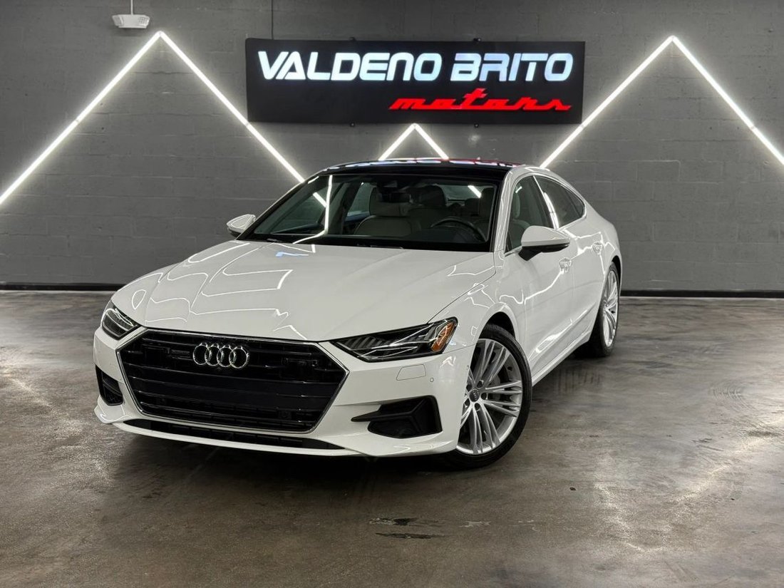 Sedan in Pompano Beach, FL, United States 2 - 17995455