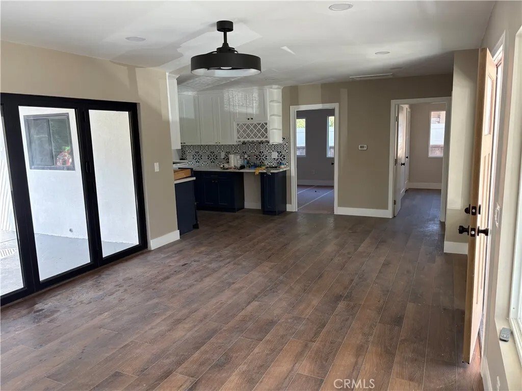 House in Signal Hill, California, United States 5 - 17633453