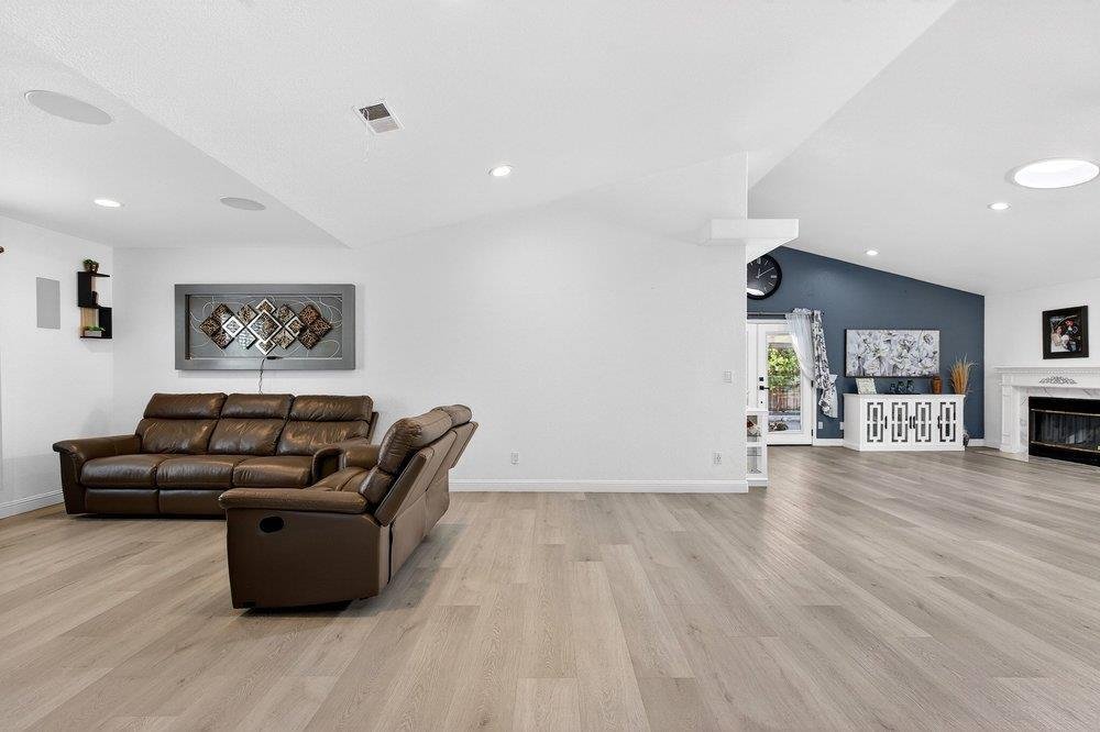 Apartment in Gilroy, California, United States 4 - 17991292