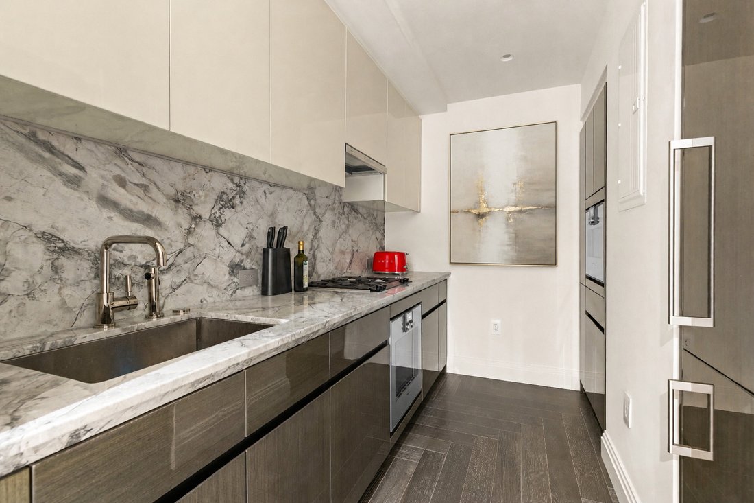 Condo in New York, New York, United States 4 - 17989138