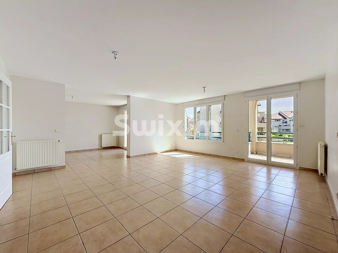 Apartment in Divonne-les-Bains, Auvergne-Rhône-Alpes, France 2 - 17991811