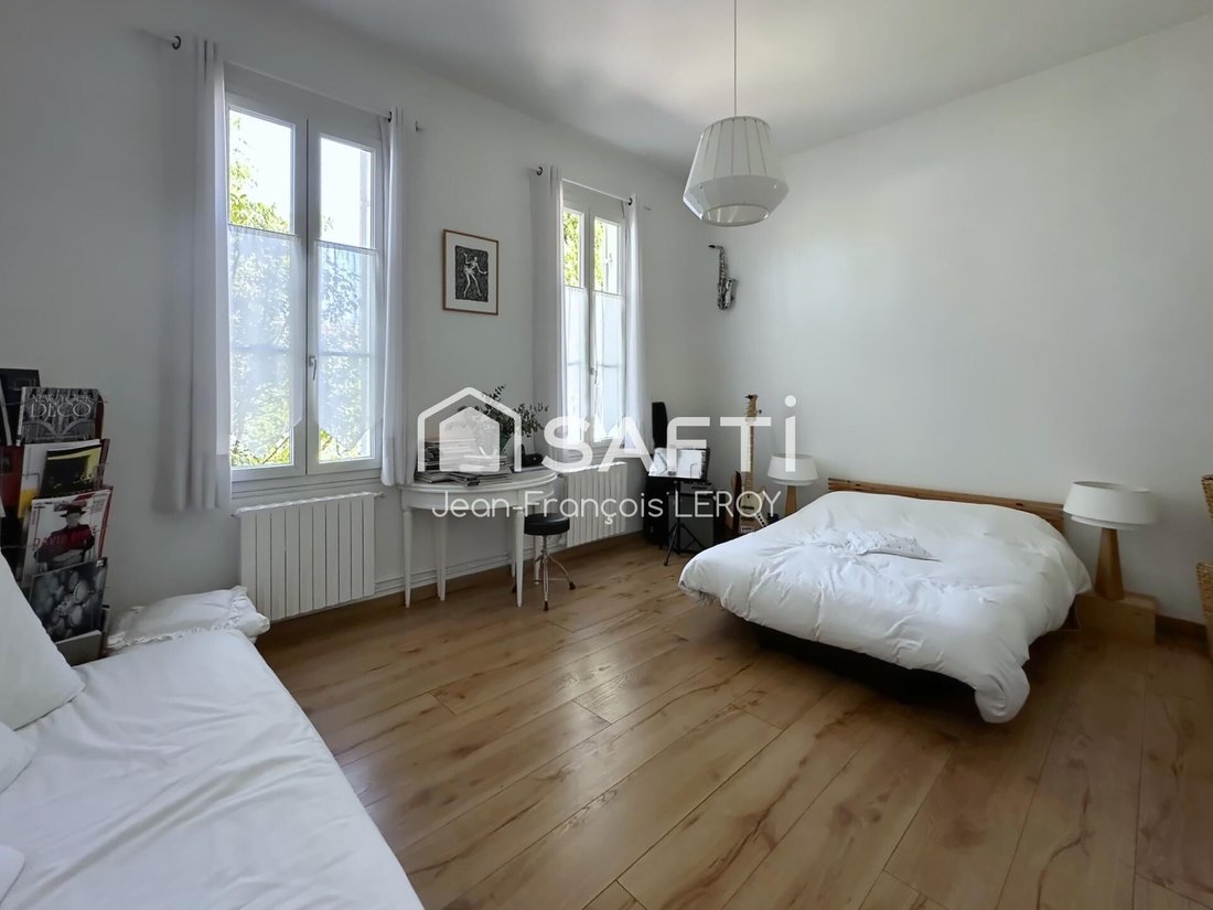 House in Saint-Medard-en-Jalles, Nouvelle-Aquitaine, France 5 - 17968002