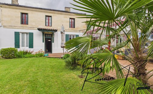 House in Laruscade, Nouvelle-Aquitaine, France 1