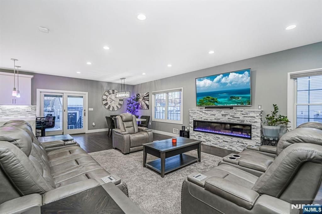 House in Englewood, New Jersey, United States 4 - 17998850