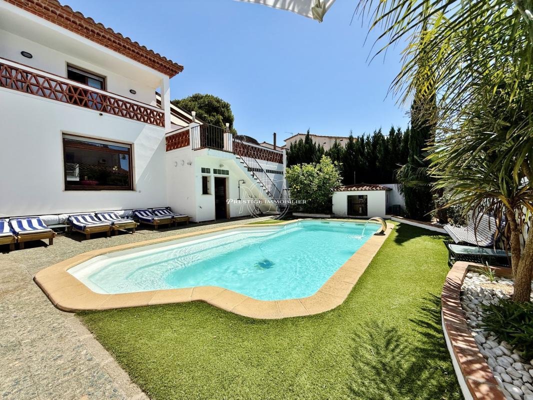 Villa in Empuriabrava, Catalonia, Spain 4 - 17993513