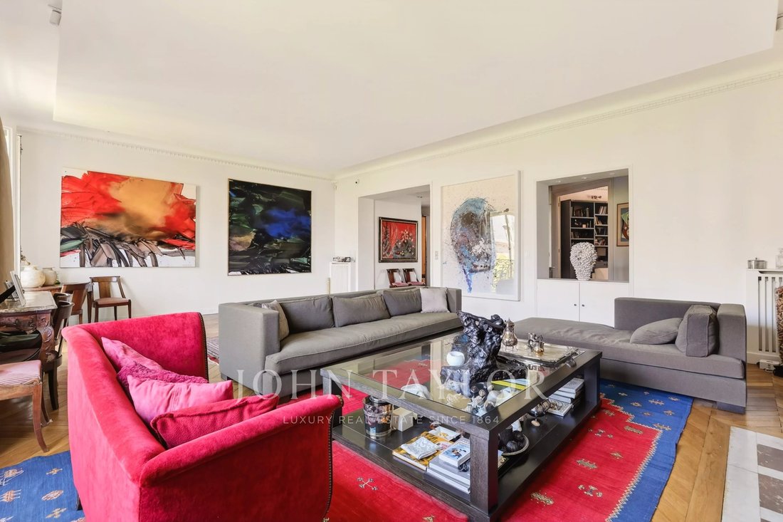 Apartment in Porte Dauphine, Paris 16e Arrondissement, Paris 4 - 17993672