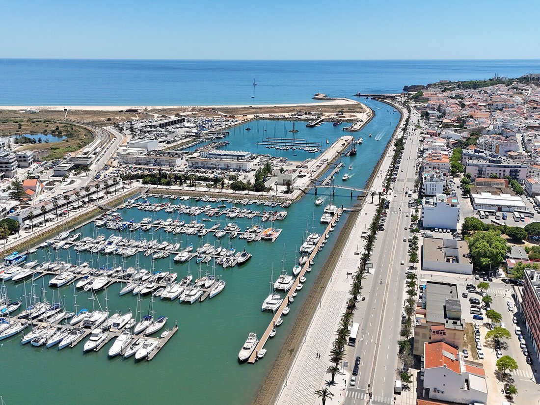 Apartment in Praia De Porto Mós, Sao Goncalo de Lagos, Algarve 3 - 17991521