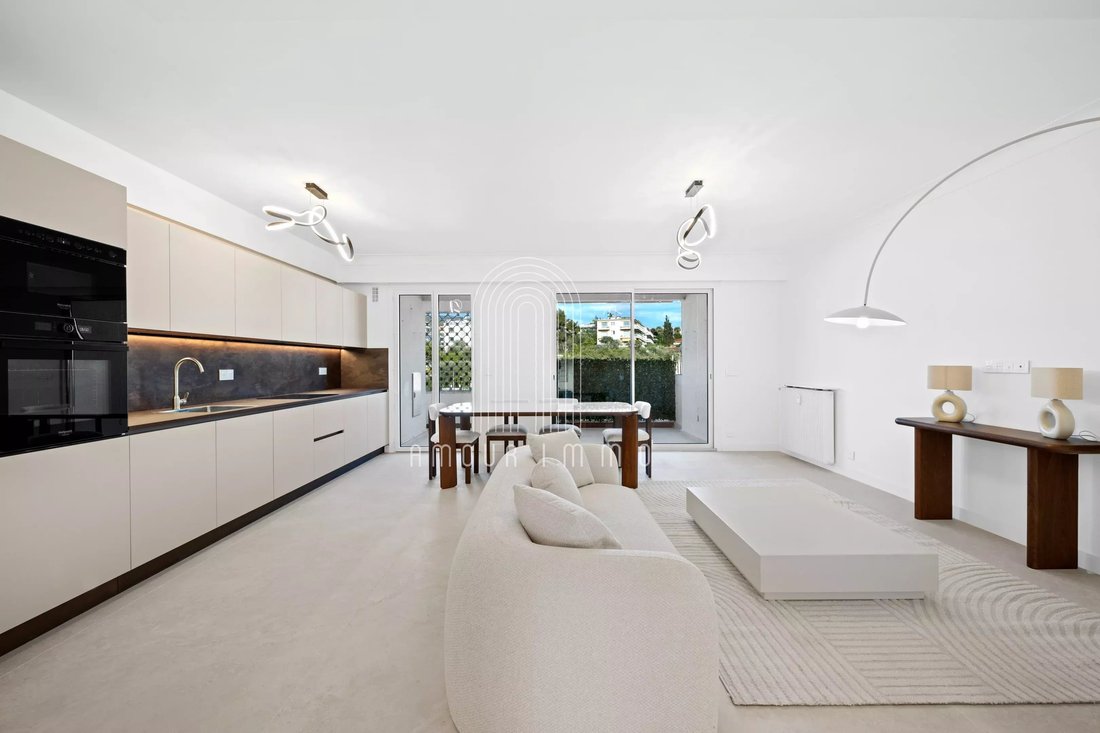 Apartment in Cimiez, Nice, France 1 - 17976513