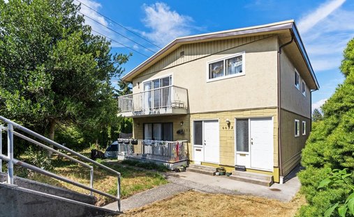 House in Burnaby, British Columbia, Canada 1