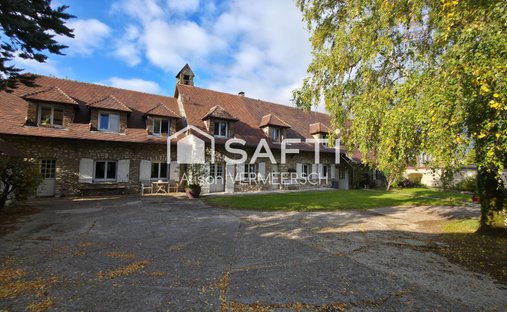 House in Breval, Ile-de-France, France 1