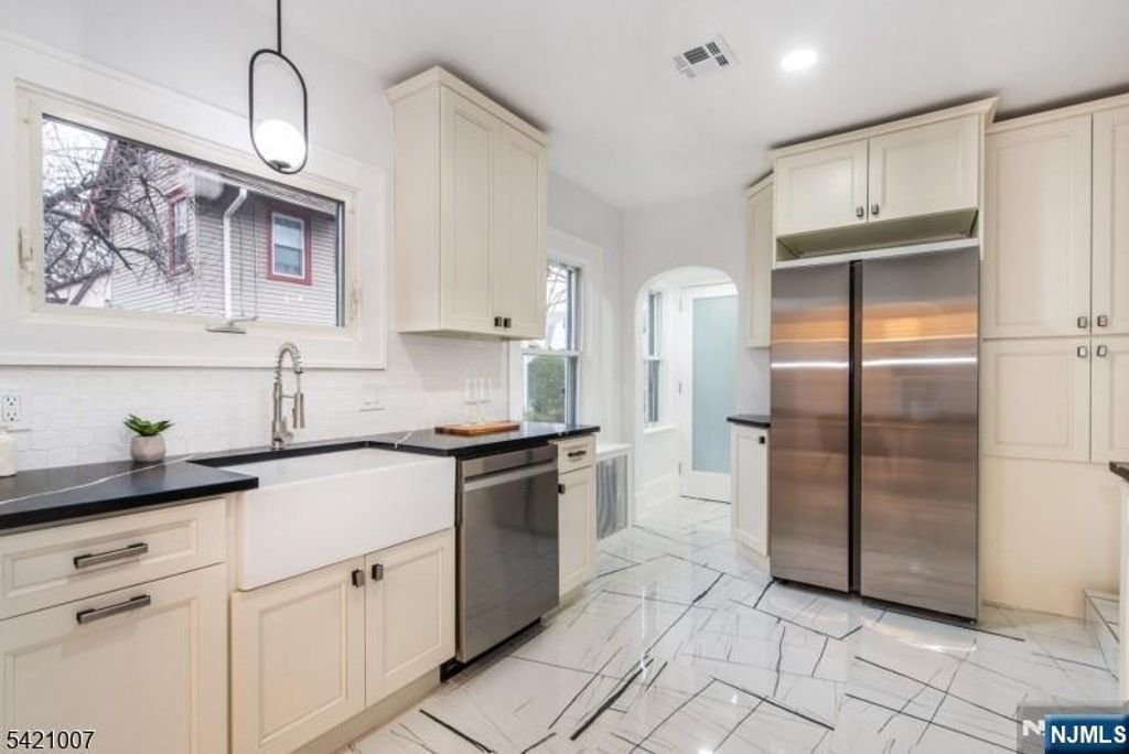 House in South Orange, New Jersey, United States 3 - 17998829