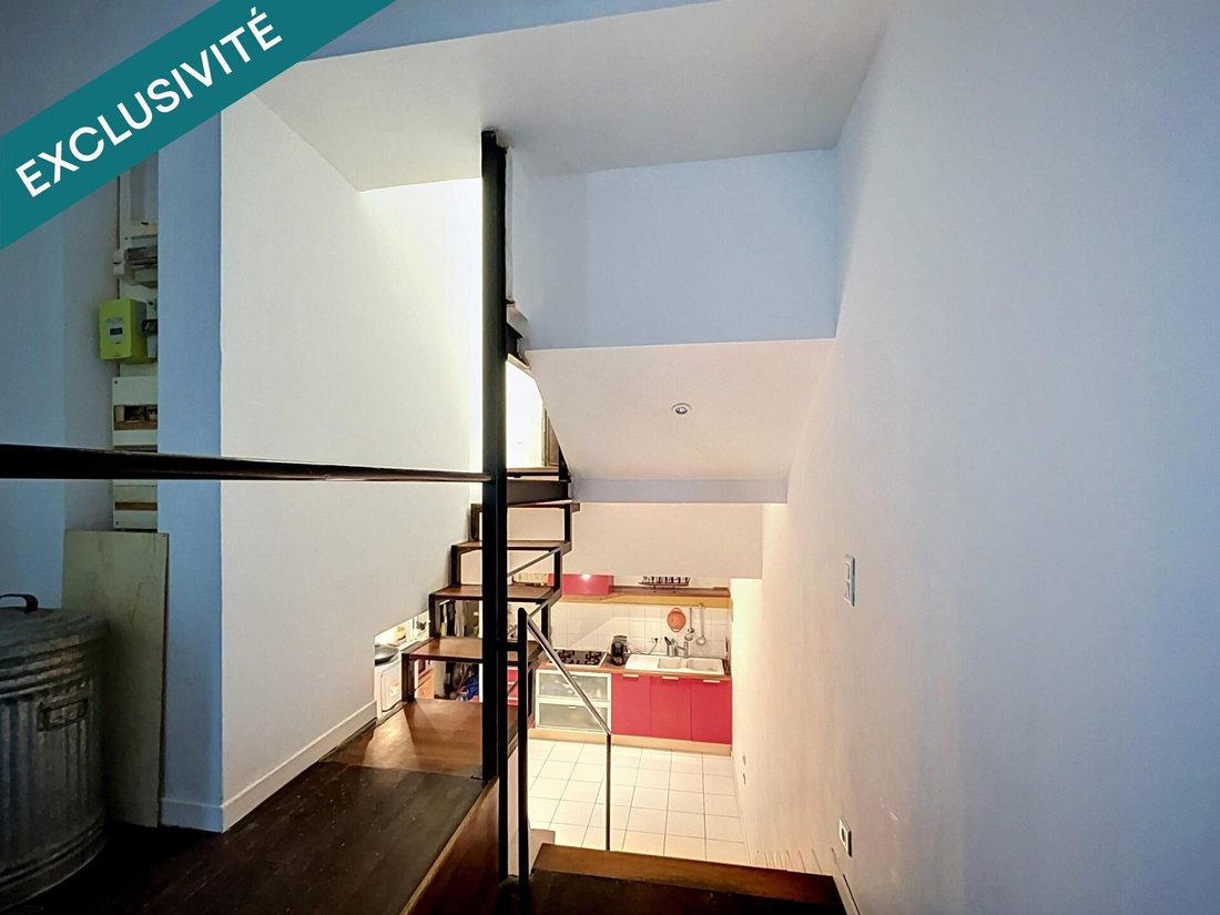 Appartamento a Clignancourt-Jules Joffrin, Paris 18e Arrondissement, Parigi 4 - 17992677
