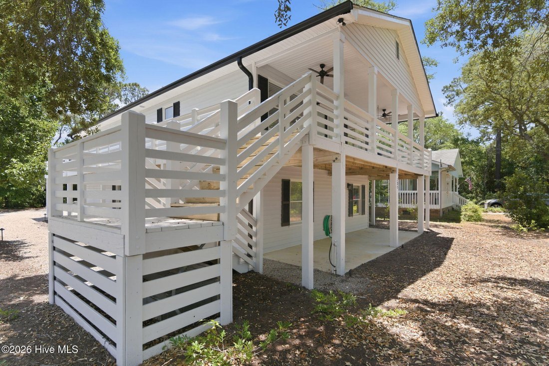 House in Oak Island, North Carolina, United States 4 - 17991253