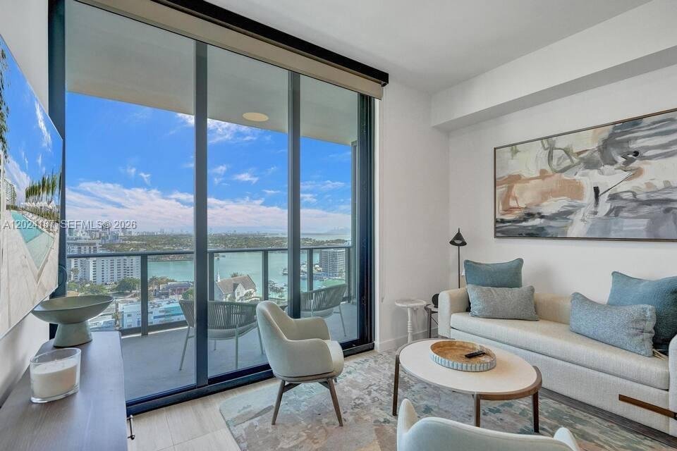 Condo in Miami Beach, Florida, United States 1 - 17991675