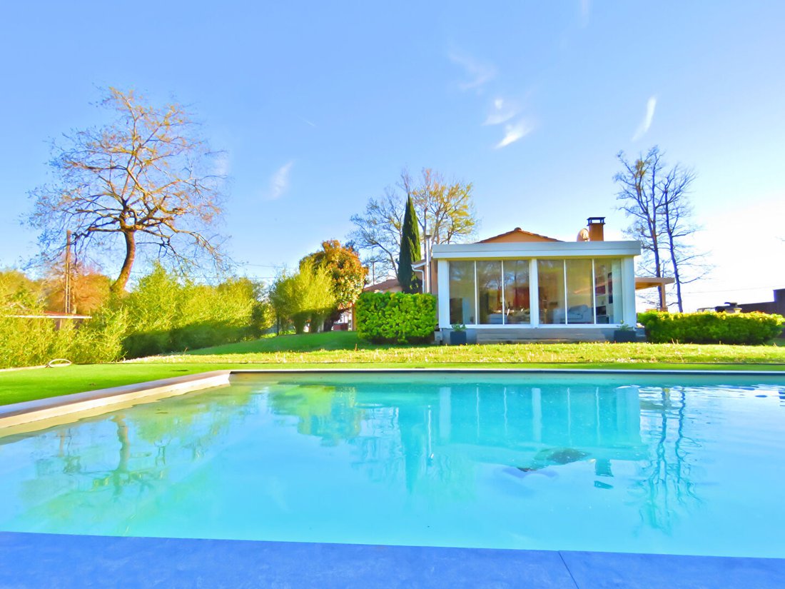 Villa in Camarsac, Nouvelle-Aquitaine, France 1 - 17993749
