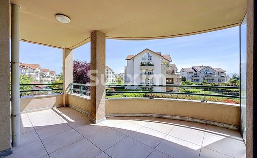 Wohnung in Divonne-les-Bains, Auvergne-Rhone-Alpen, Frankreich 1