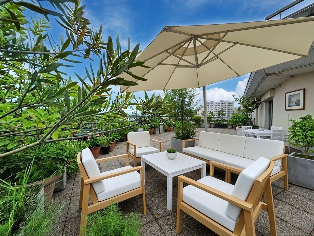 Apartment in Les Lilas, Ile-de-France, France 2 - 17992710