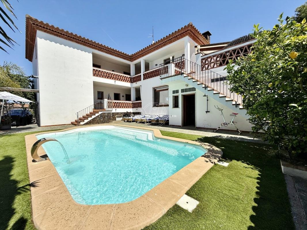 Villa in Empuriabrava, Catalonia, Spain 3 - 17993513