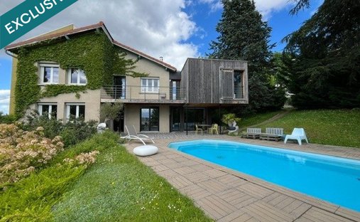 House in La Métare - Le Portail Rouge, Saint-Étienne, France 1