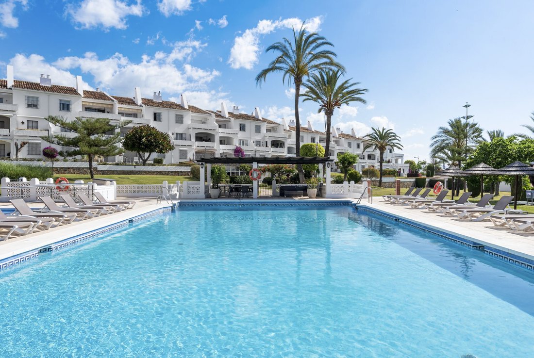 Apartment in Marbella, Andalusia, Spain 4 - 17991659