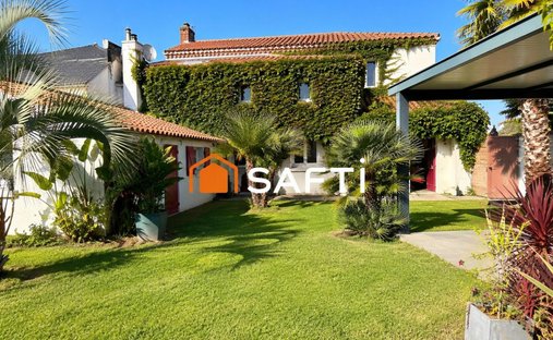 House in Olonne-sur-Mer, Les Sables-d'Olonne, France 1