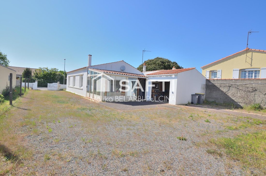 House in L'Ile-d'Olonne, Pays de la Loire, France 1 - 17992684